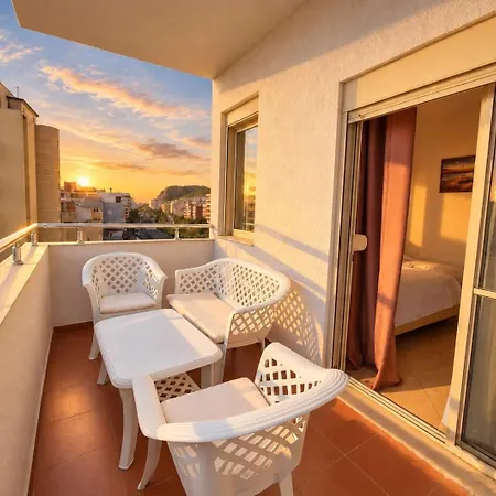 Apartment For Rent Khlo-em